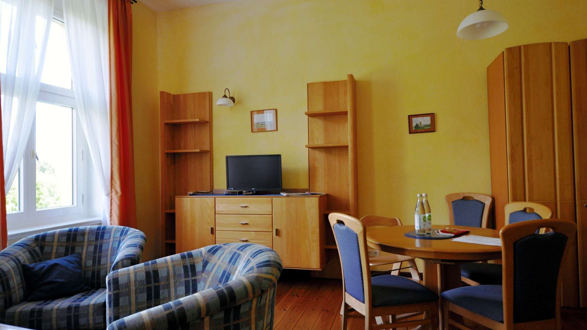 Wohnzimmer Apartment Kranich - Bio Urlaub auf Gut Nisdorf an der Ostsee